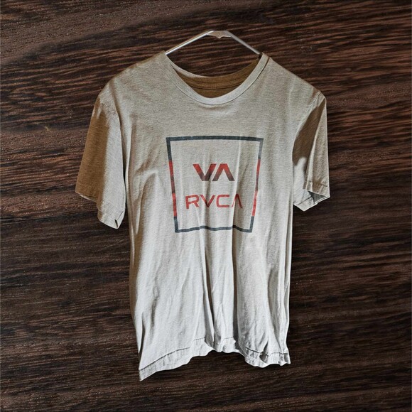 RVCA Standard Tee- Gray Size L  ( OS-1173) - Picture 1 of 3